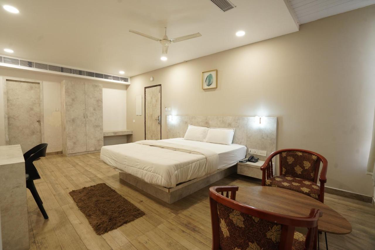 Hotel Trp Bliss Nizamabad Zewnętrze zdjęcie