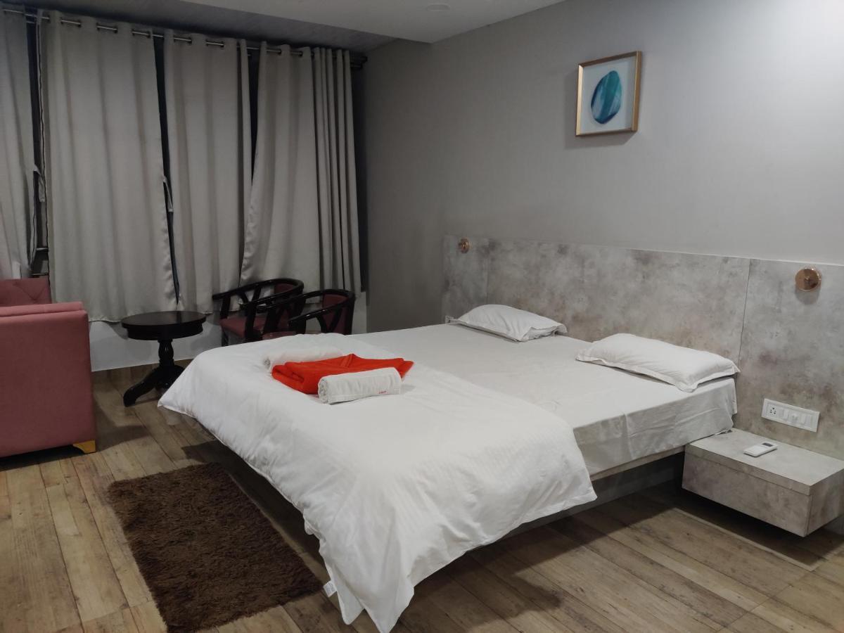 Hotel Trp Bliss Nizamabad Zewnętrze zdjęcie